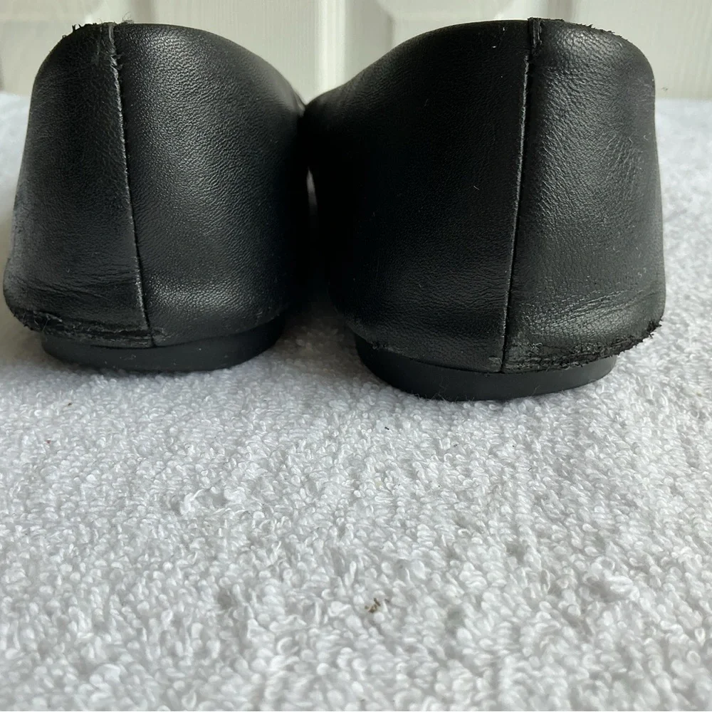 Tory Burch Black Leather Flats with Gold Emblem